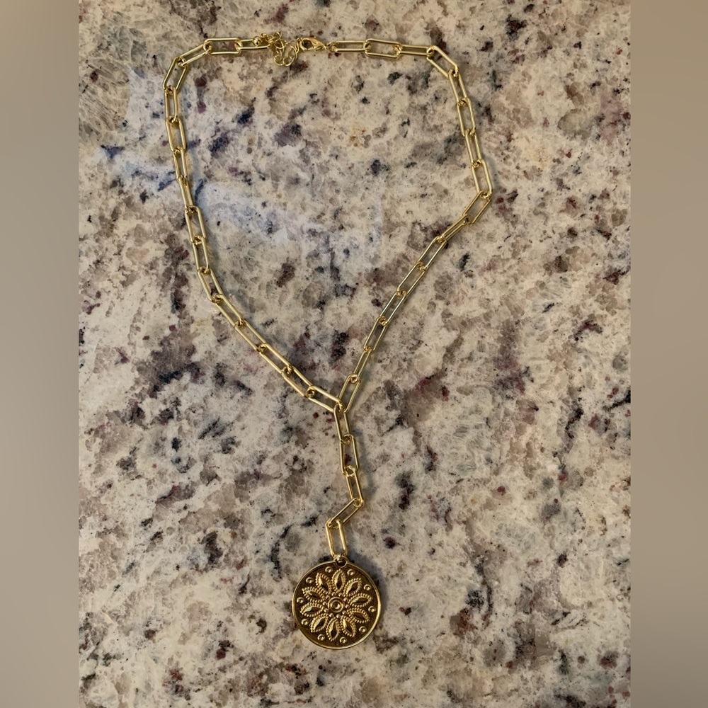 Uncommon James pendant necklace